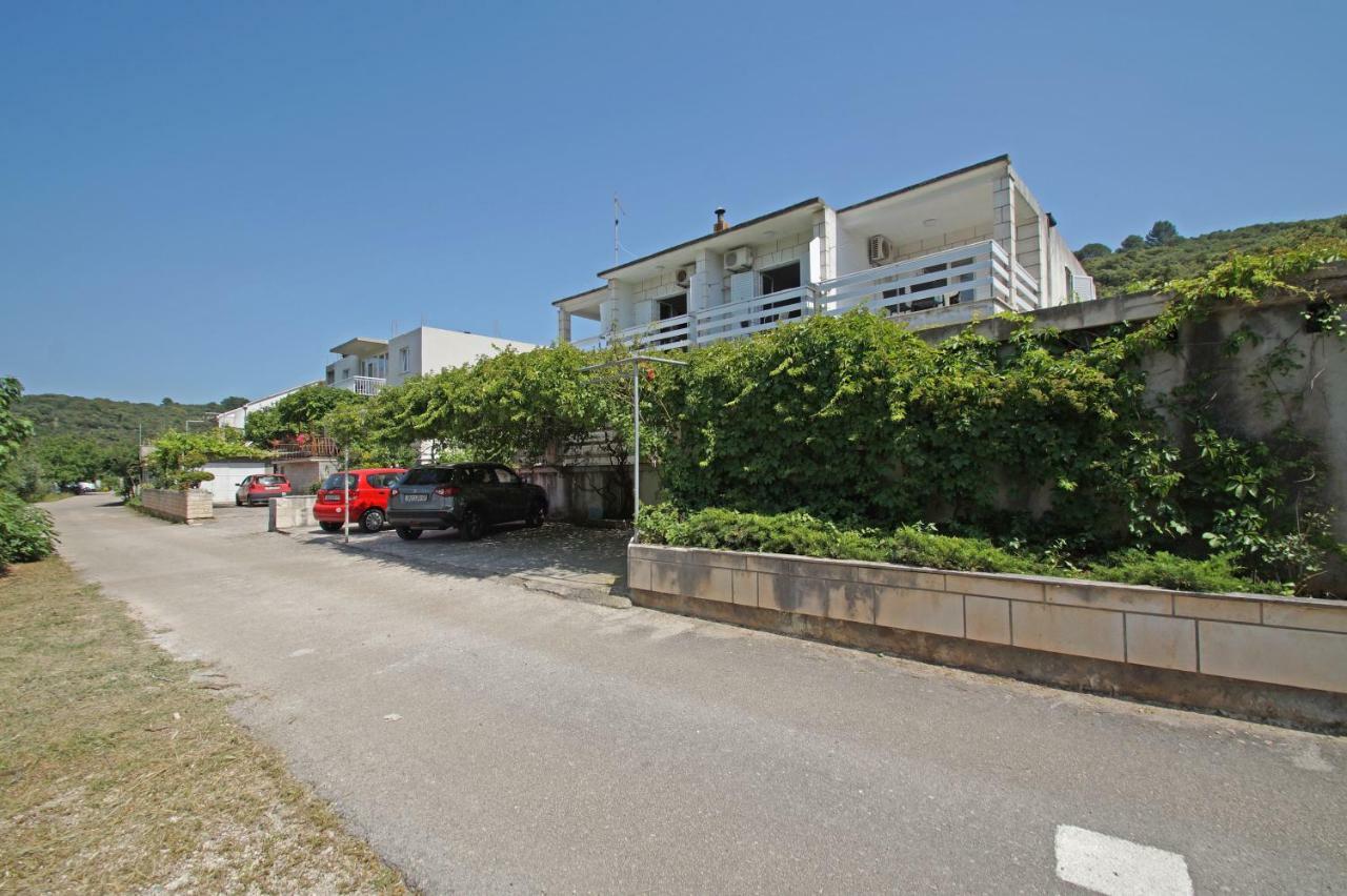 Vita Apartments Zrnovo Kültér fotó