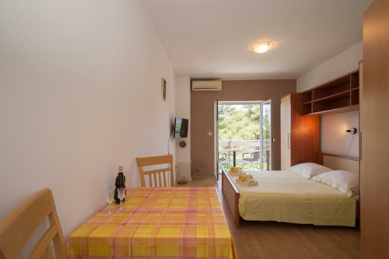 Vita Apartments Zrnovo Kültér fotó