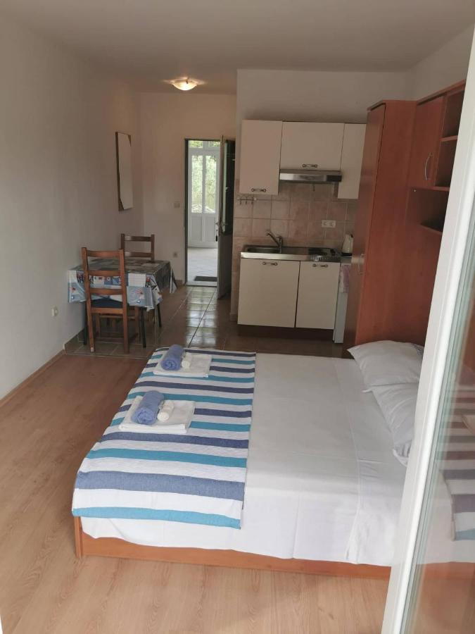 Vita Apartments Zrnovo Kültér fotó
